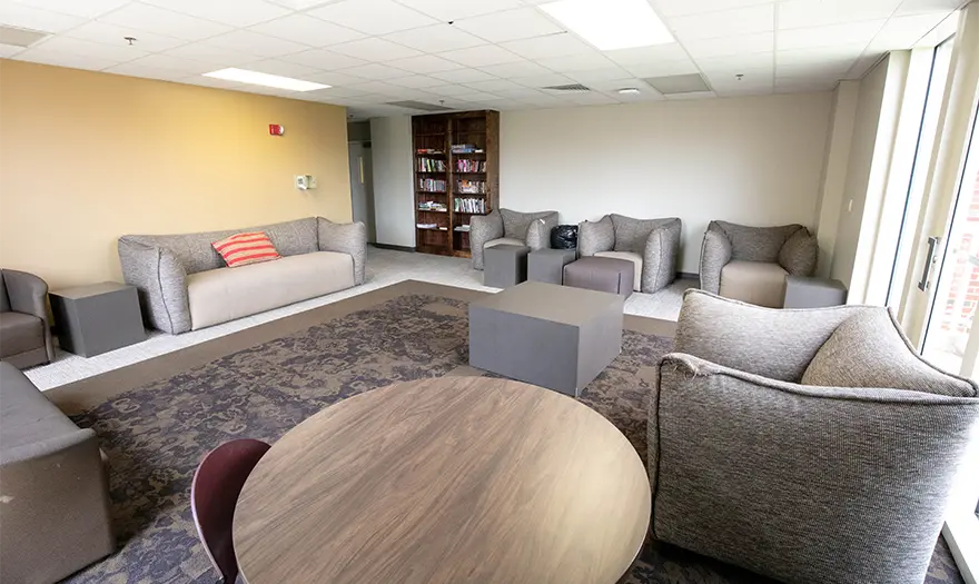 Blount Hall Common Area with tables and chairs