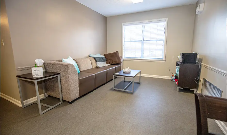 Living room in Highlands Apartments