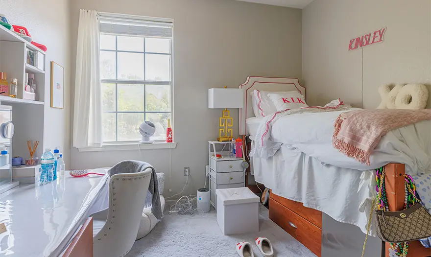 UA Lakeside decorated bedroom