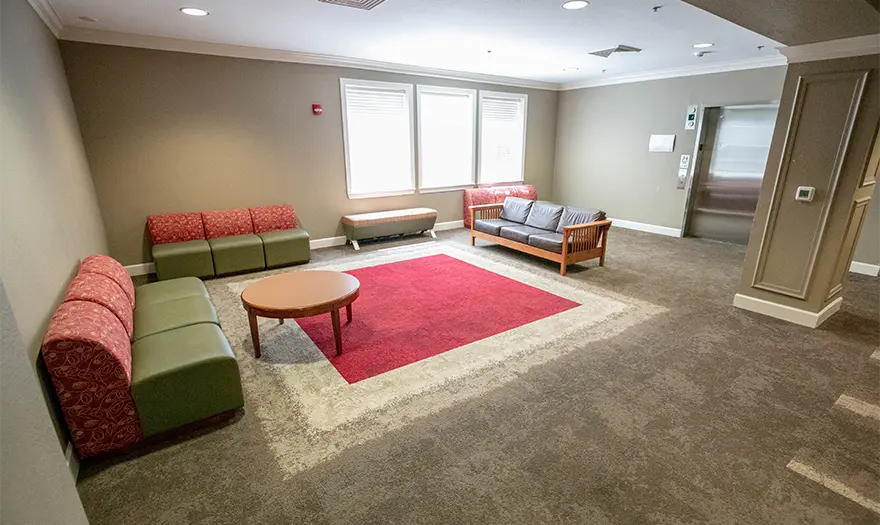 UA Lakeside floor common space