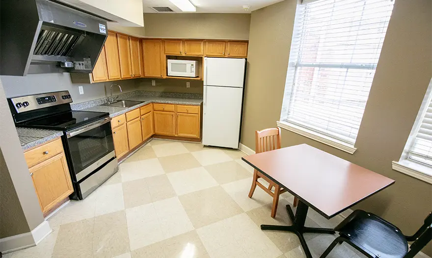 UA Lakeside community kitchen