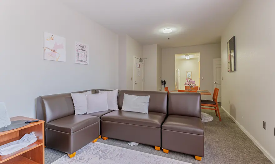 UA Lakeside suite living room