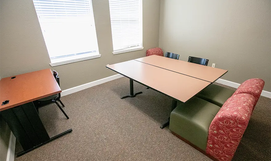 UA Lakeside community study room