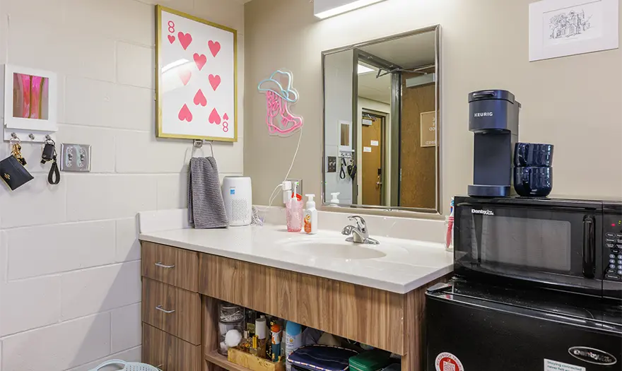 Paty Hall double-occupancy bedroom vanity that's decorated