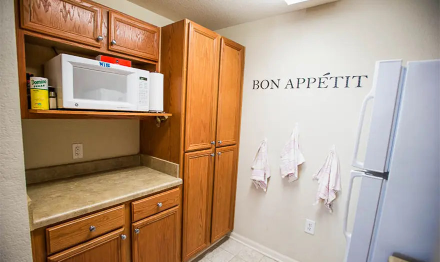Decorated kitchen in a Ridgecrest East or West Suite