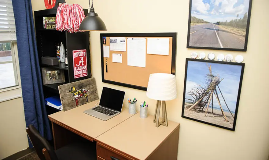 Decorated bedroom desk in Ridgecrest South